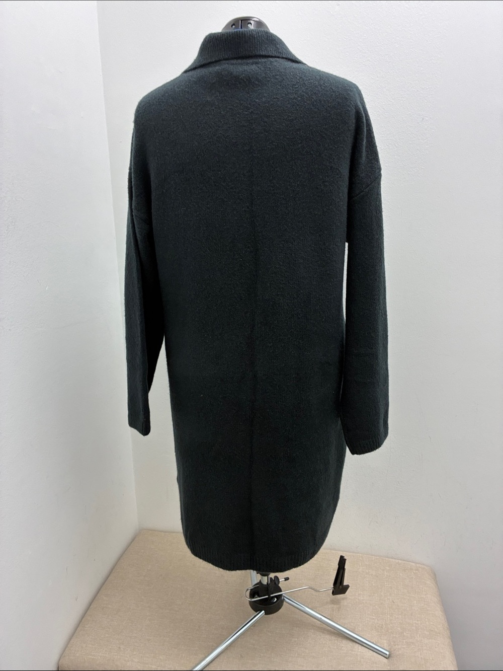 Abercrombie & Fitch Dark Charcoal Knit Midi Dress - Picture 5 of 11